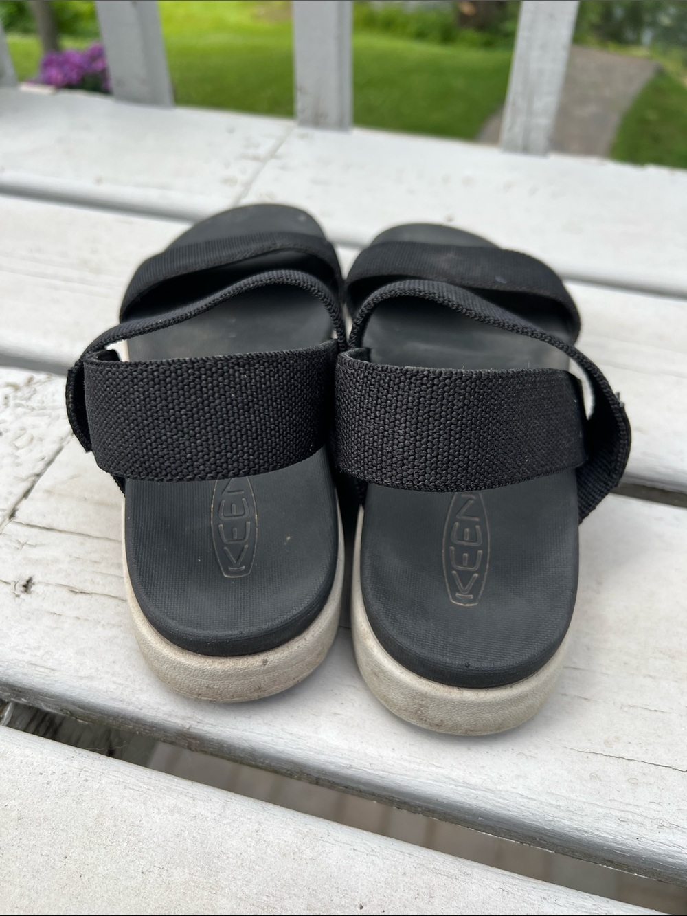 Keen Women Black Dual-Strap Elastic Sandals - Picture 6 of 8